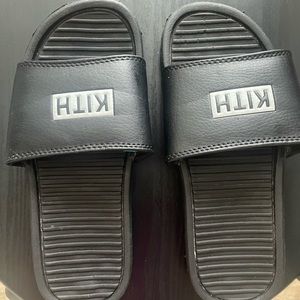 KITH BLACK SLIP ON SANDALS